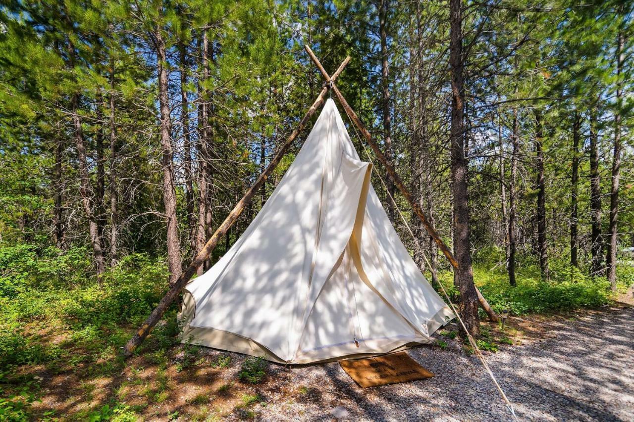 Under Canvas Glacier Coram Exterior photo